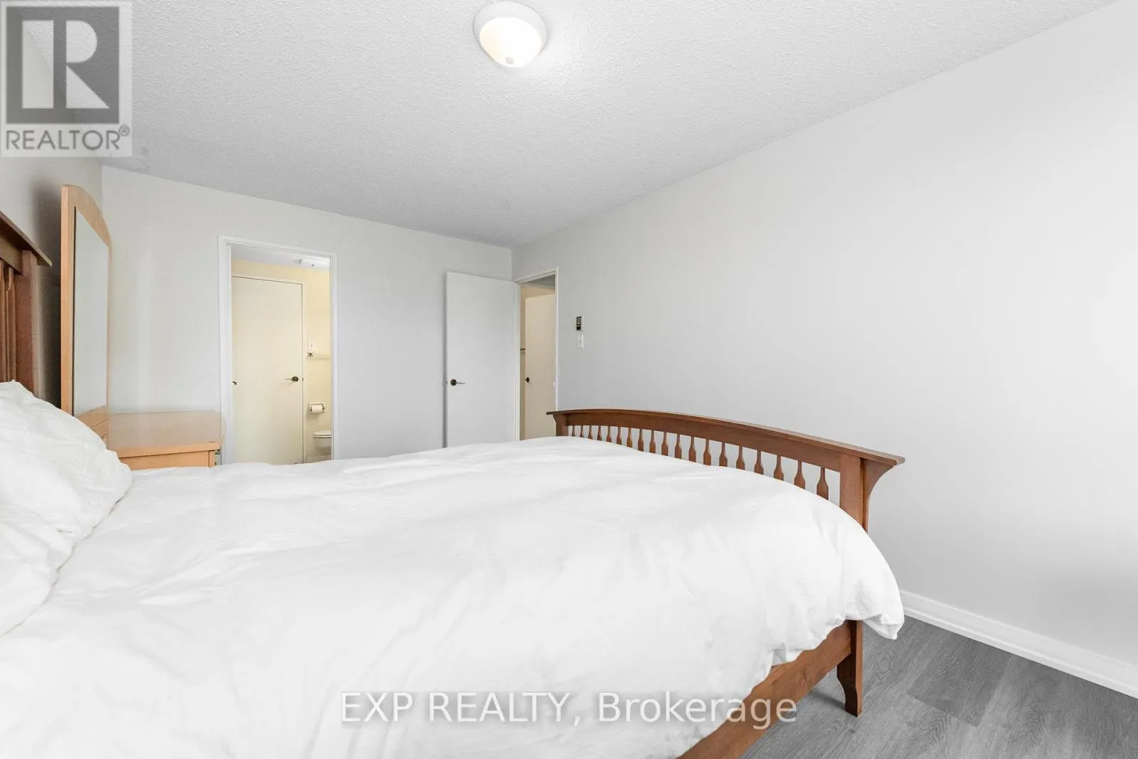 304 - 1025 RICHMOND ROAD