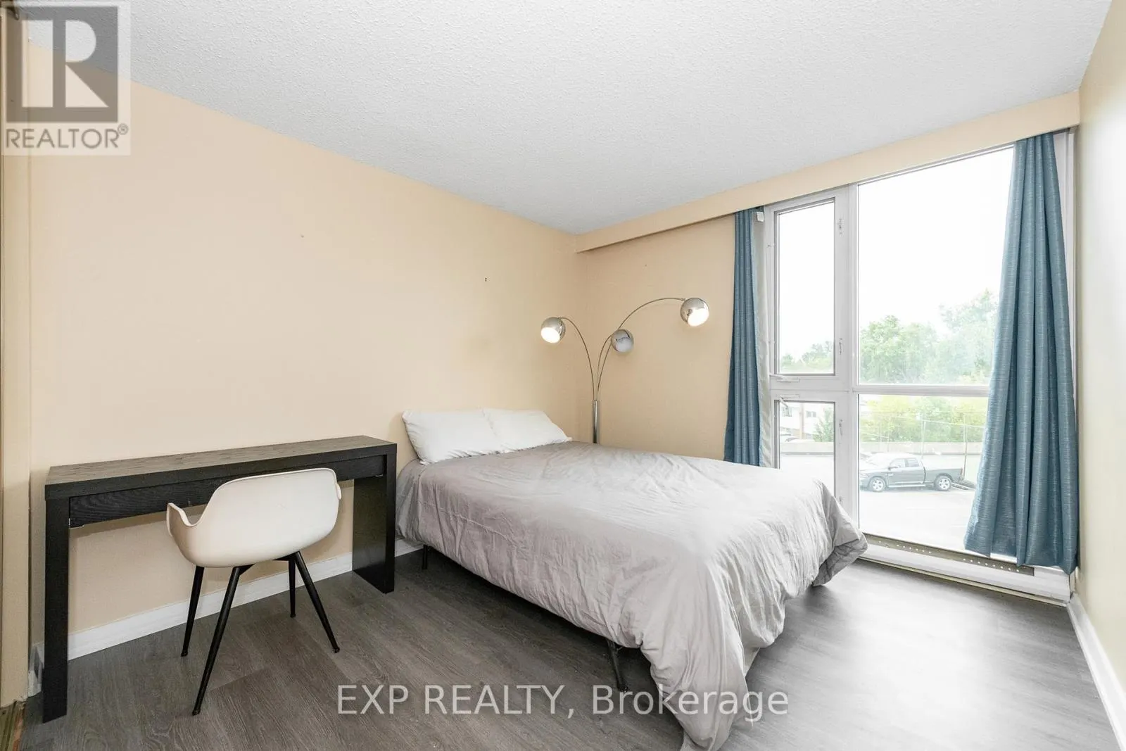 304 - 1025 RICHMOND ROAD