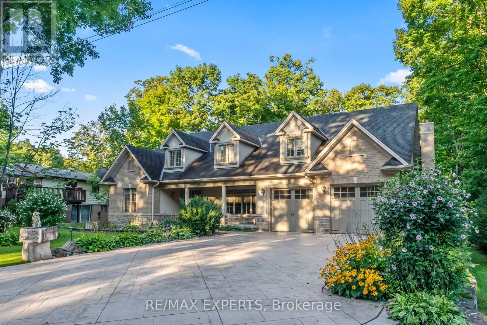 431 MANLEY CRESCENT