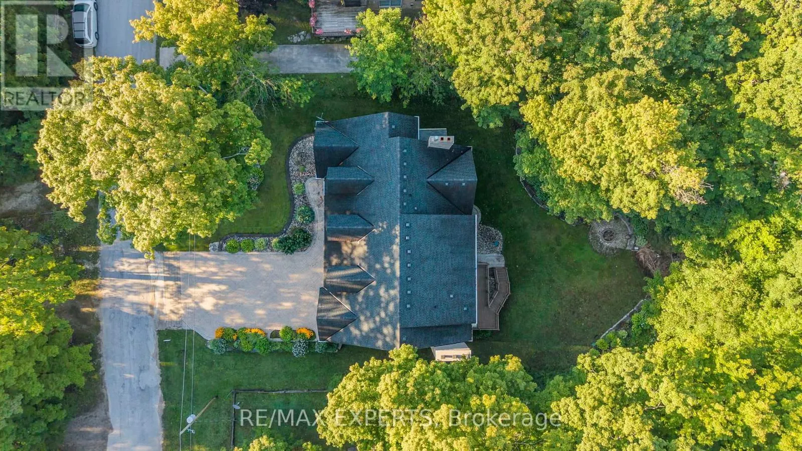 431 MANLEY CRESCENT