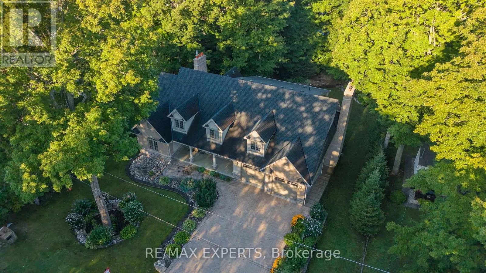 431 MANLEY CRESCENT