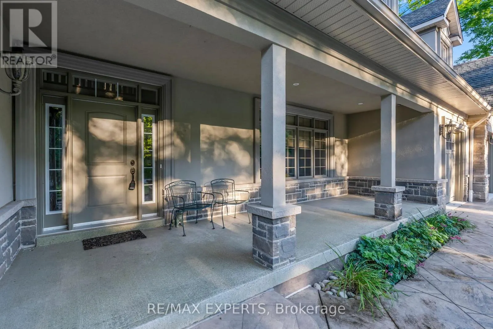 431 MANLEY CRESCENT