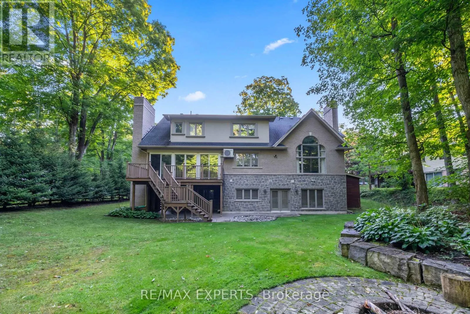431 MANLEY CRESCENT