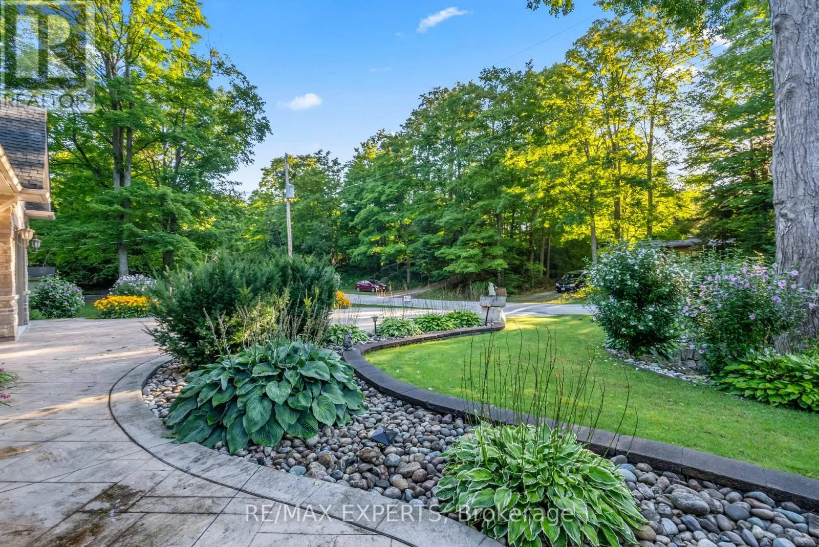 431 MANLEY CRESCENT