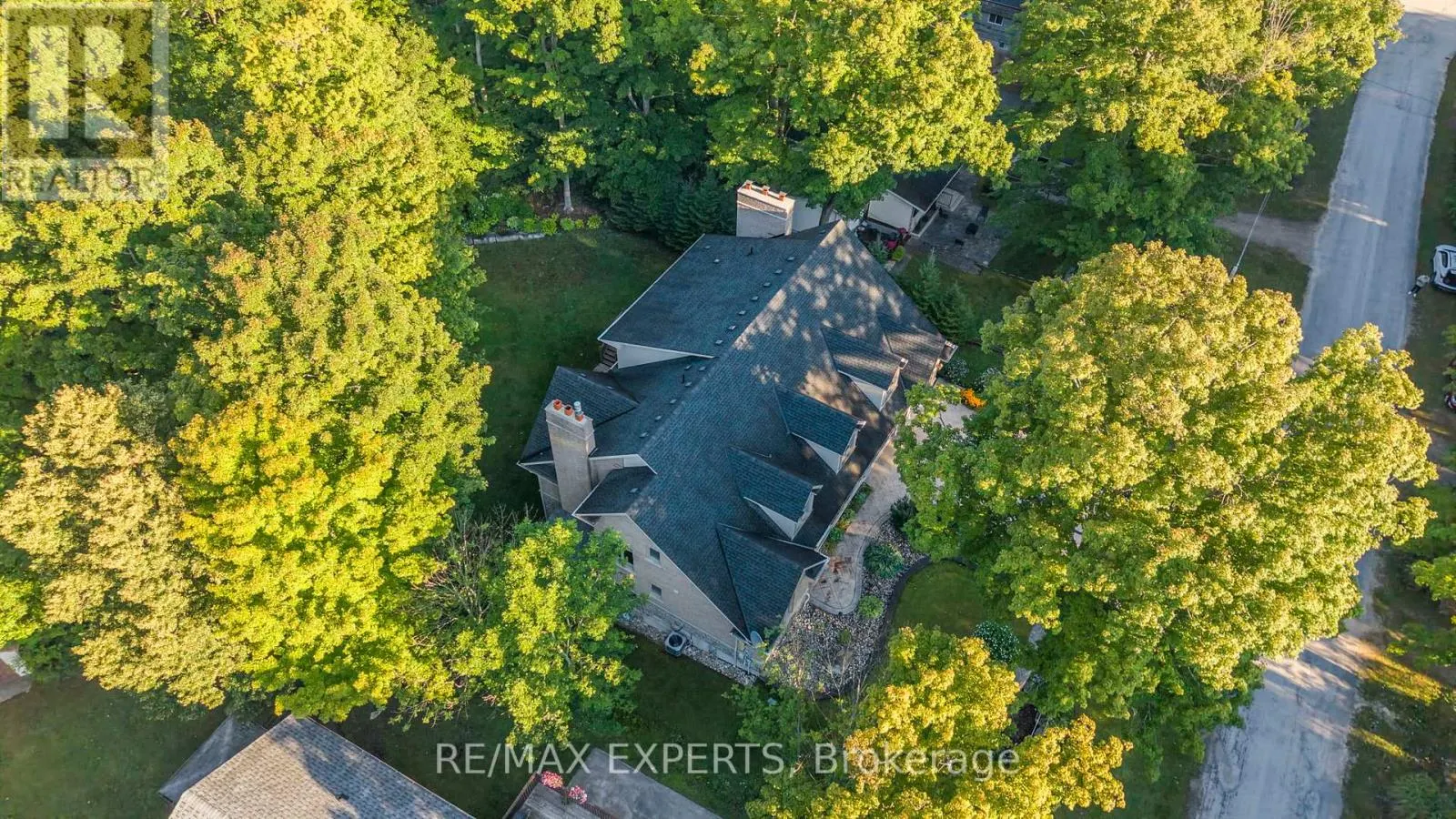 431 MANLEY CRESCENT