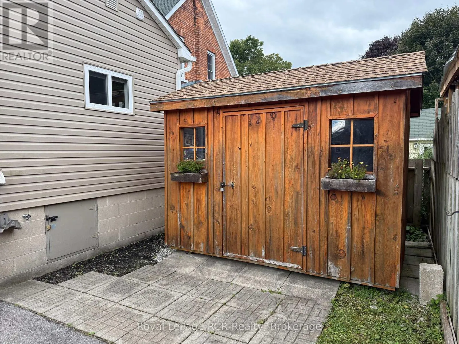 312 18TH STREET W