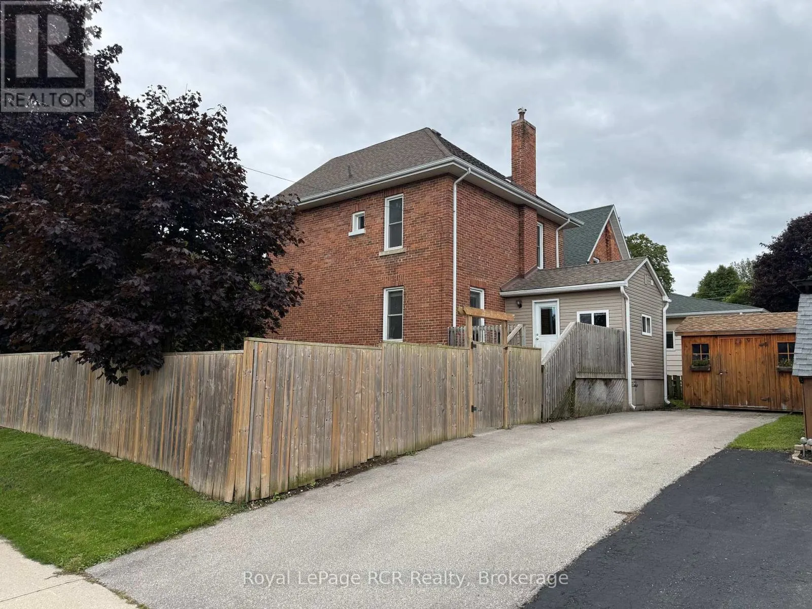 312 18TH STREET W