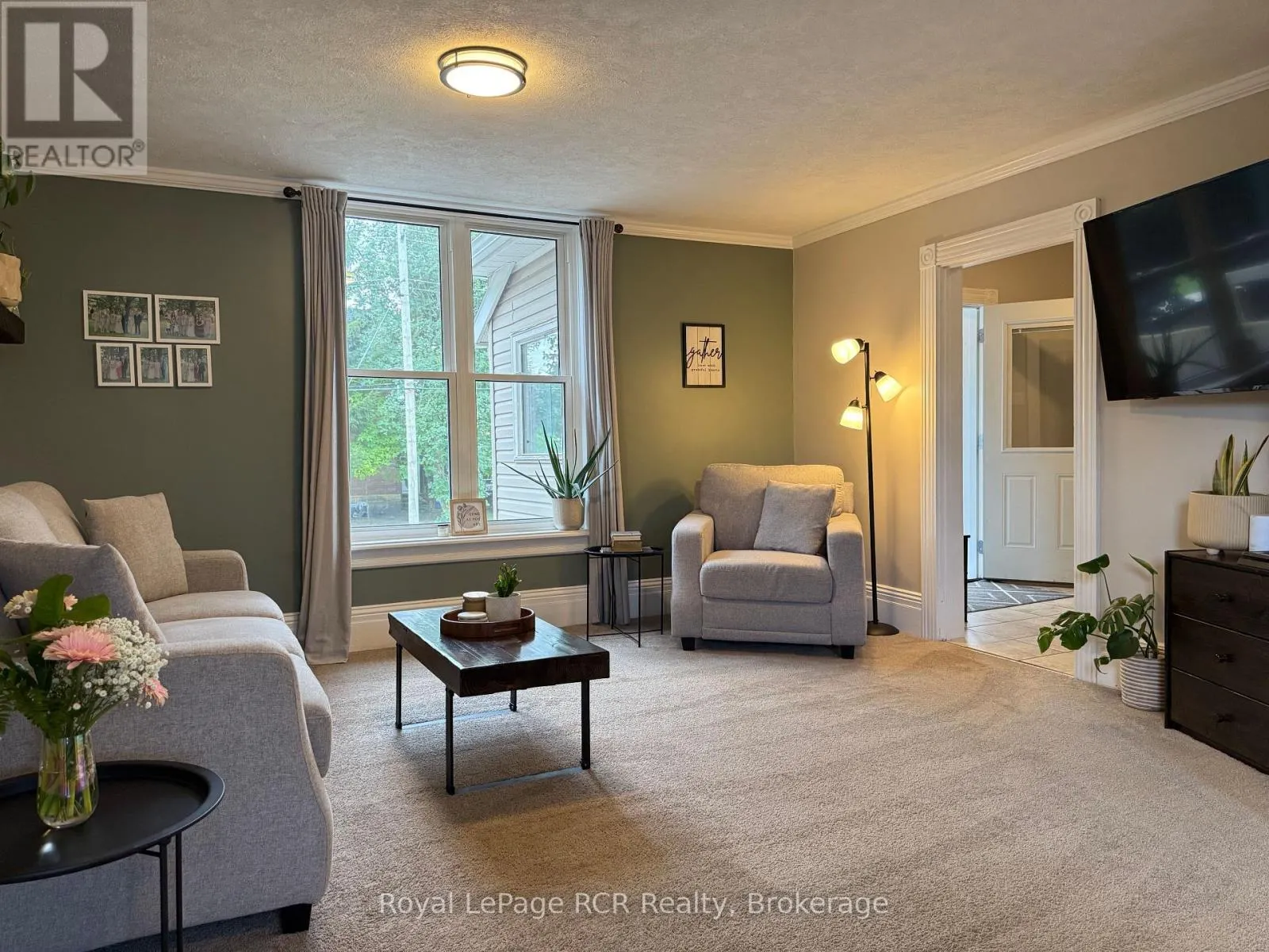 312 18TH STREET W