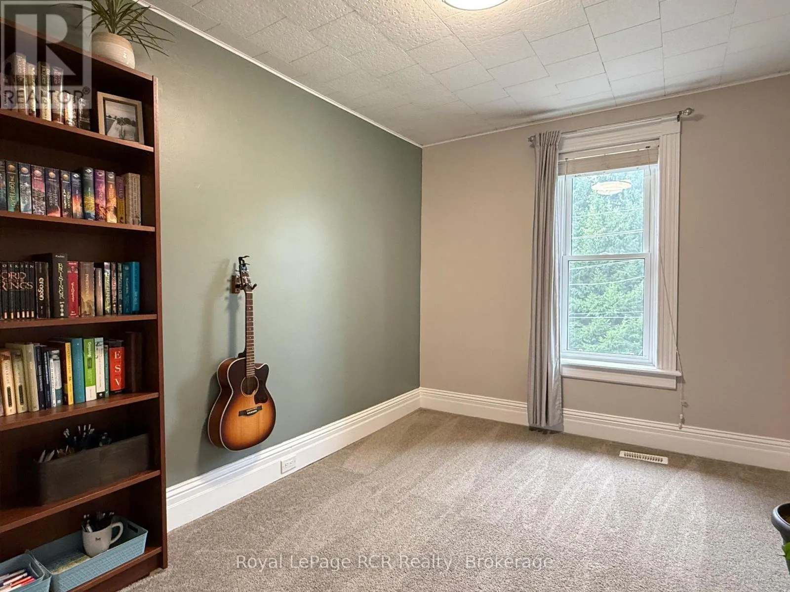 312 18TH STREET W