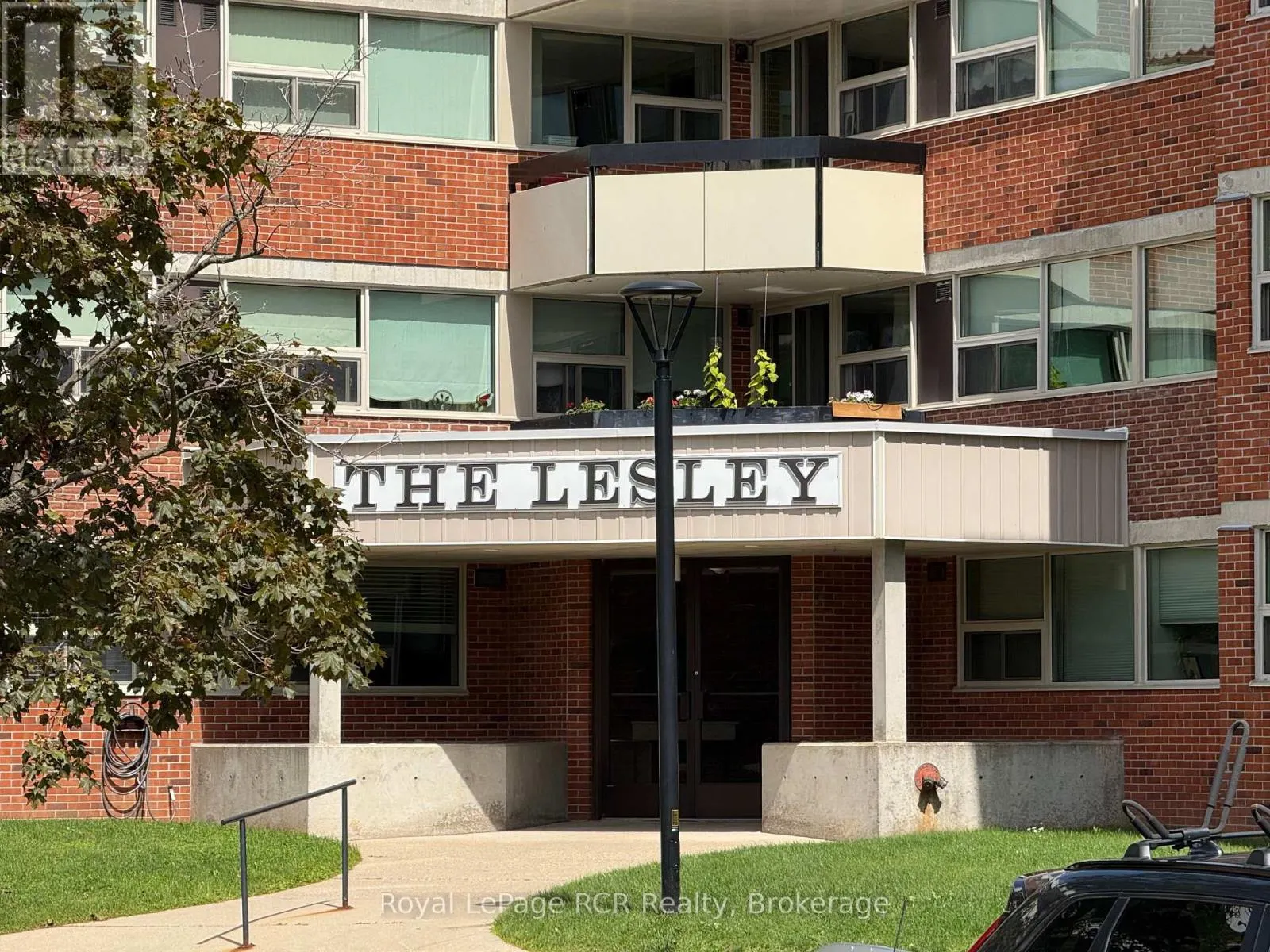 410 - 860 9TH STREET E, #410