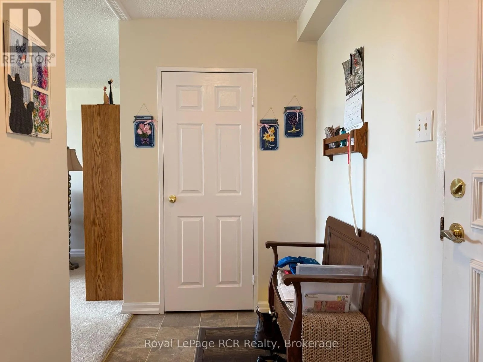 410 - 860 9TH STREET E, #410