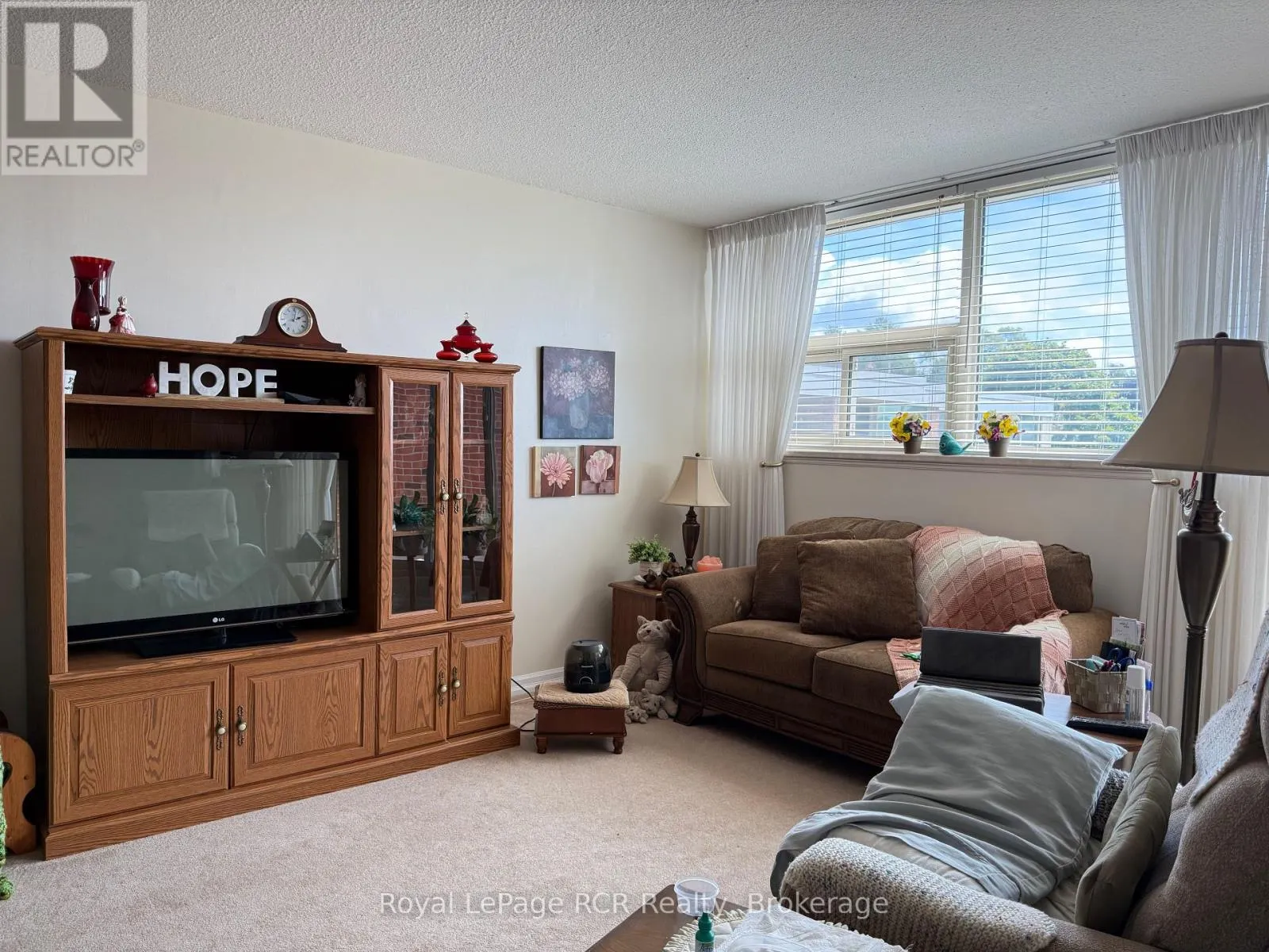 410 - 860 9TH STREET E, #410