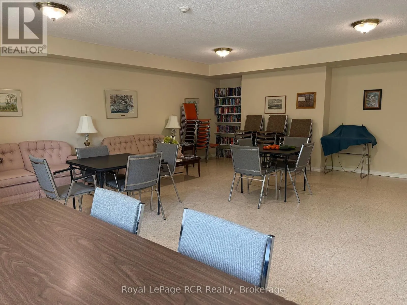 410 - 860 9TH STREET E, #410