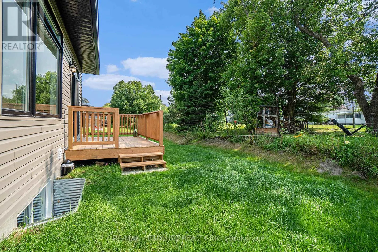 29 MAC BEATTIE DRIVE