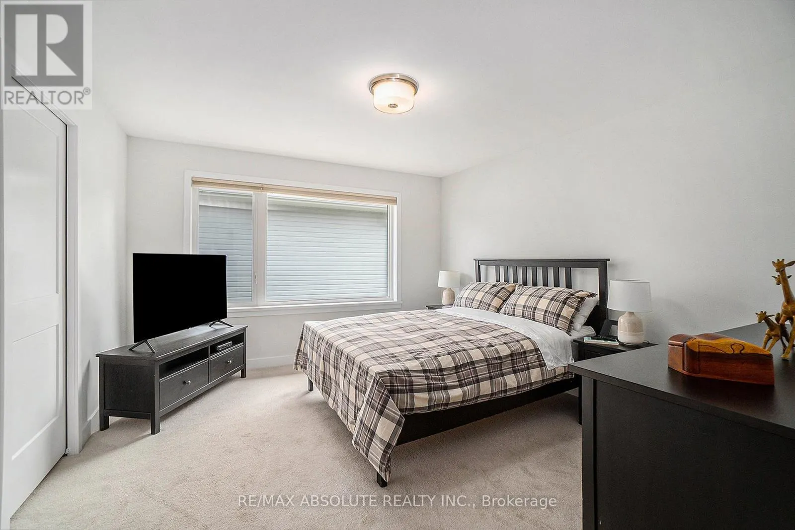 29 MAC BEATTIE DRIVE