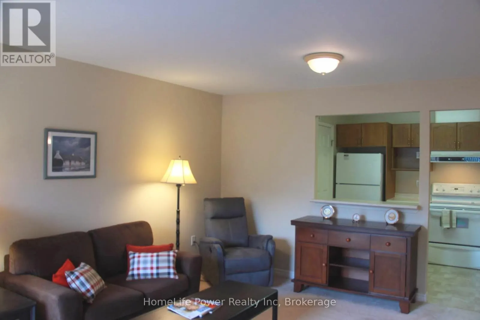 208 - 20 ST GEORGE STREET, #208