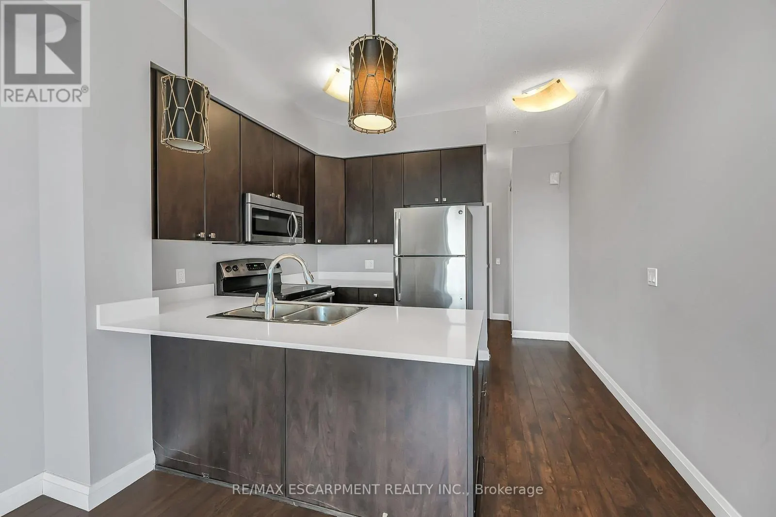 705 - 112 KING STREET E