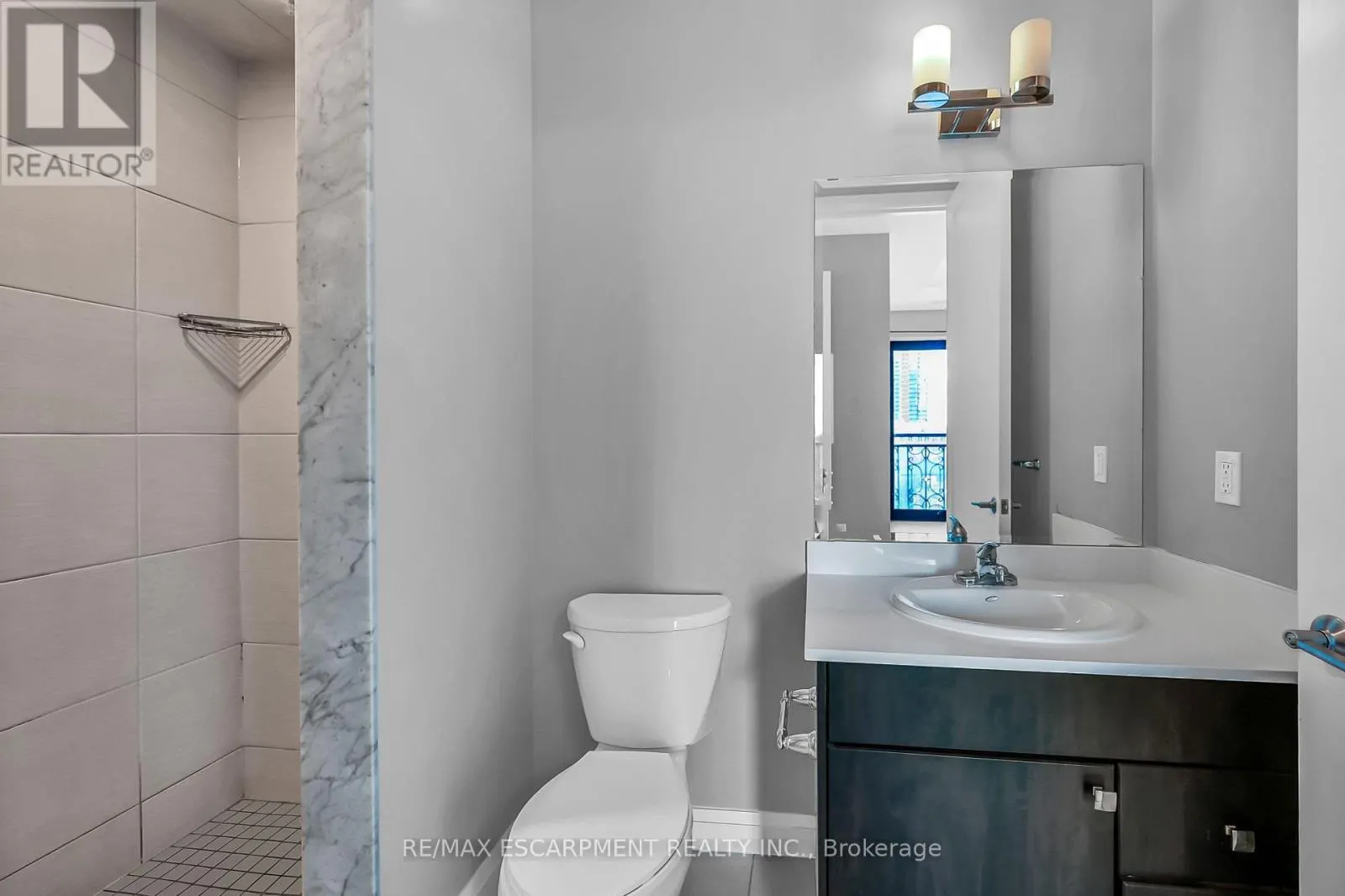 705 - 112 KING STREET E