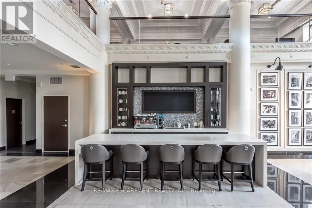 705 - 112 KING STREET E