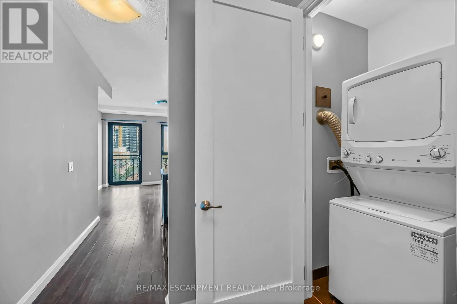 705 - 112 KING STREET E
