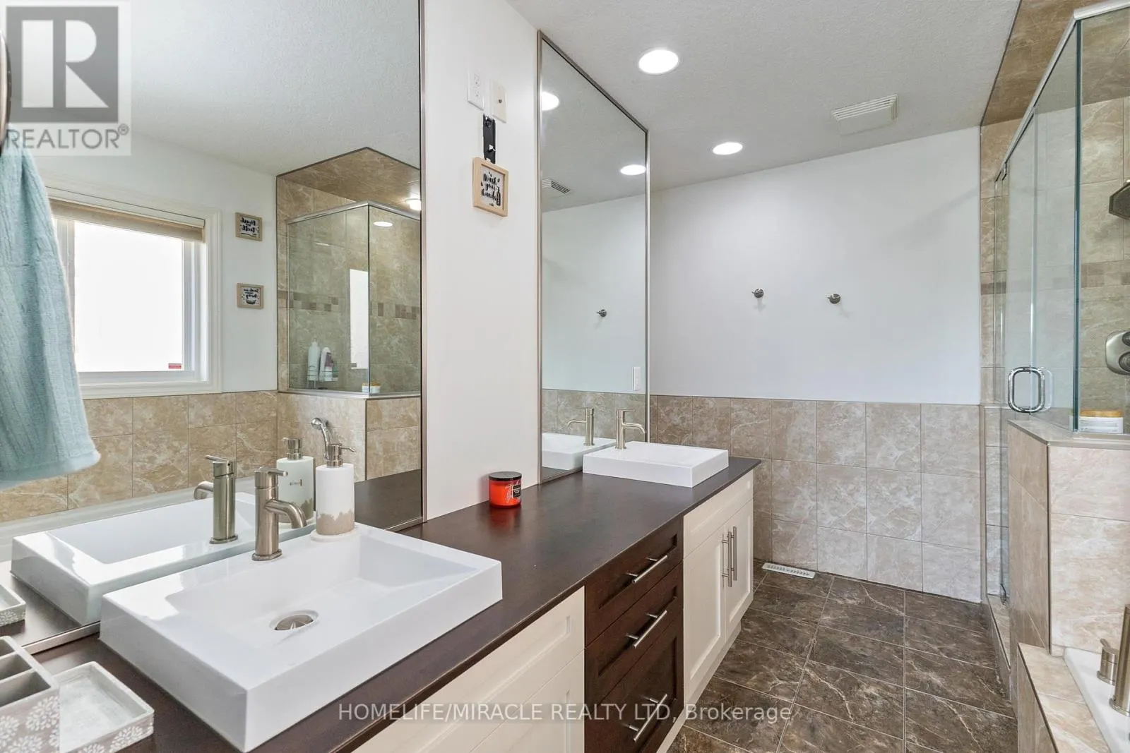 2 - 70 TANOAK DRIVE
