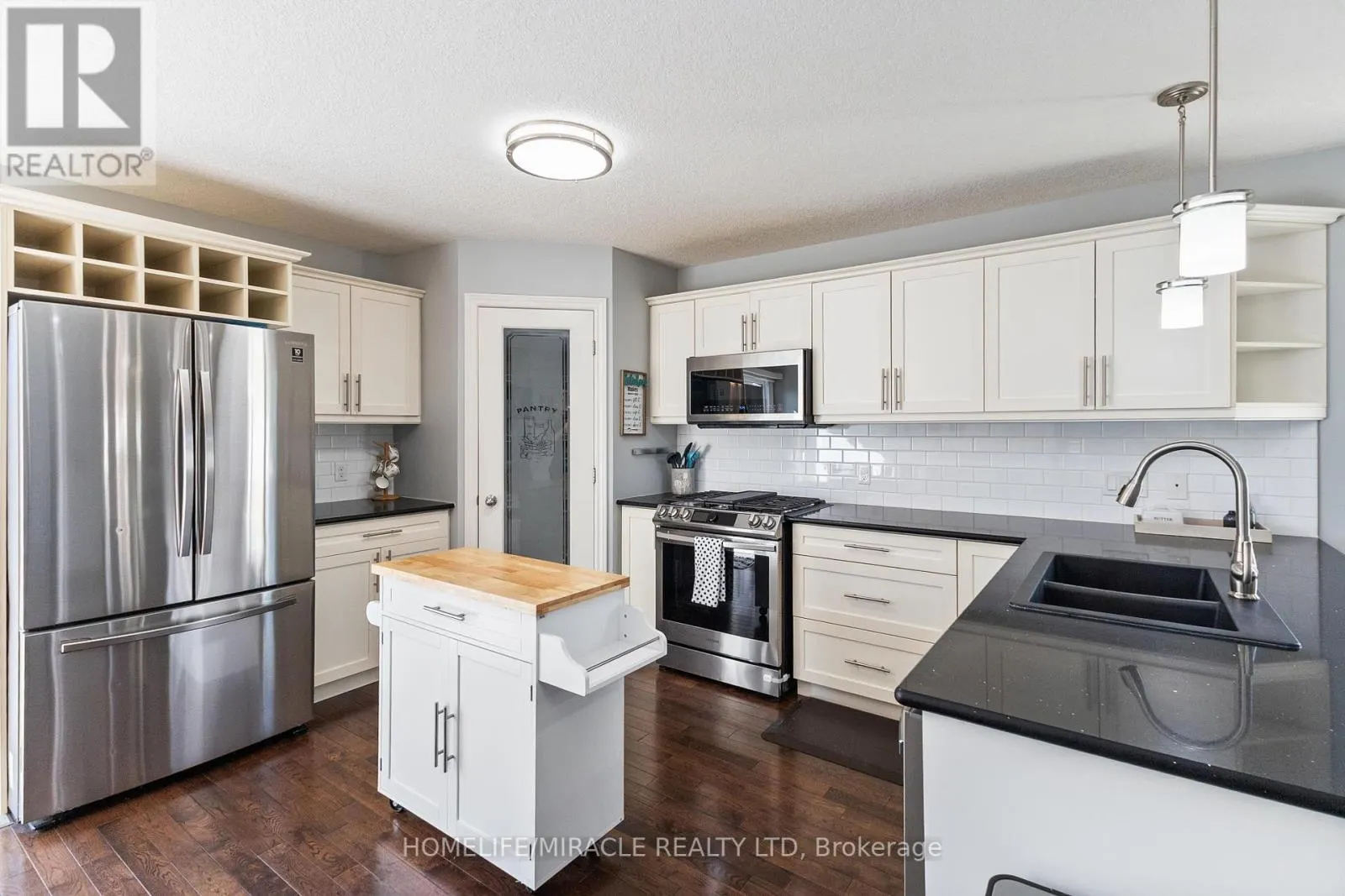 2 - 70 TANOAK DRIVE
