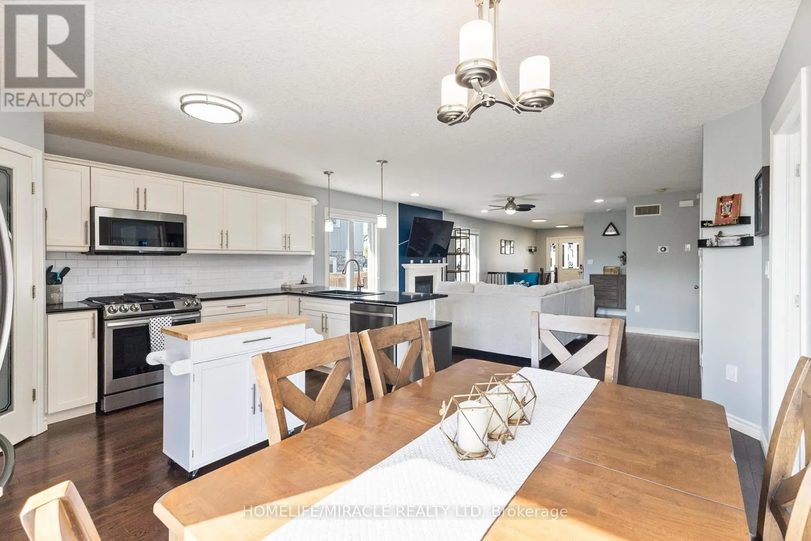 2 - 70 TANOAK DRIVE