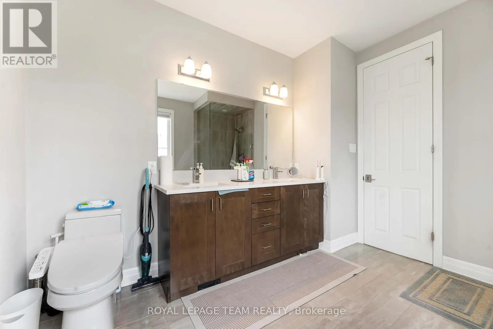 648 PEARL DACE CRESCENT