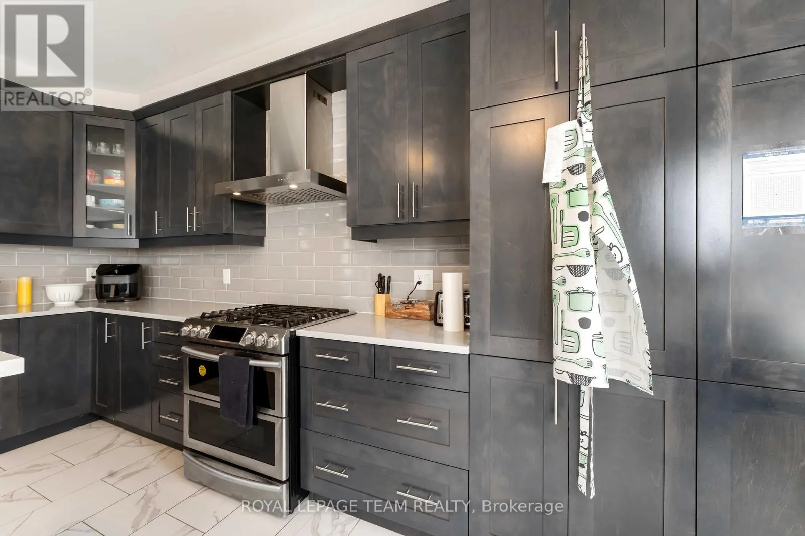 648 PEARL DACE CRESCENT