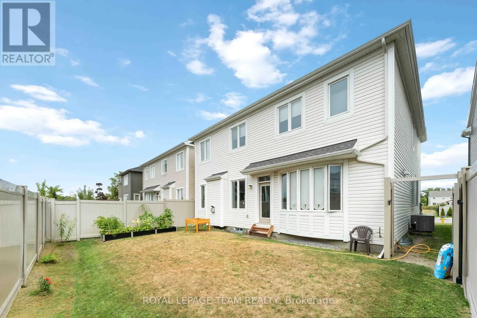 648 PEARL DACE CRESCENT
