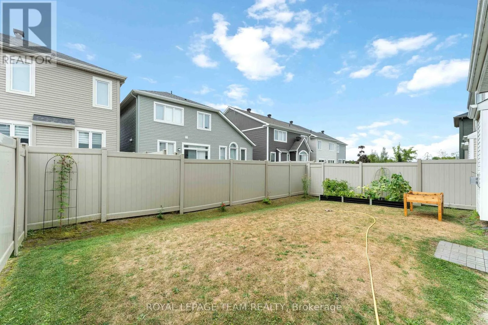 648 PEARL DACE CRESCENT