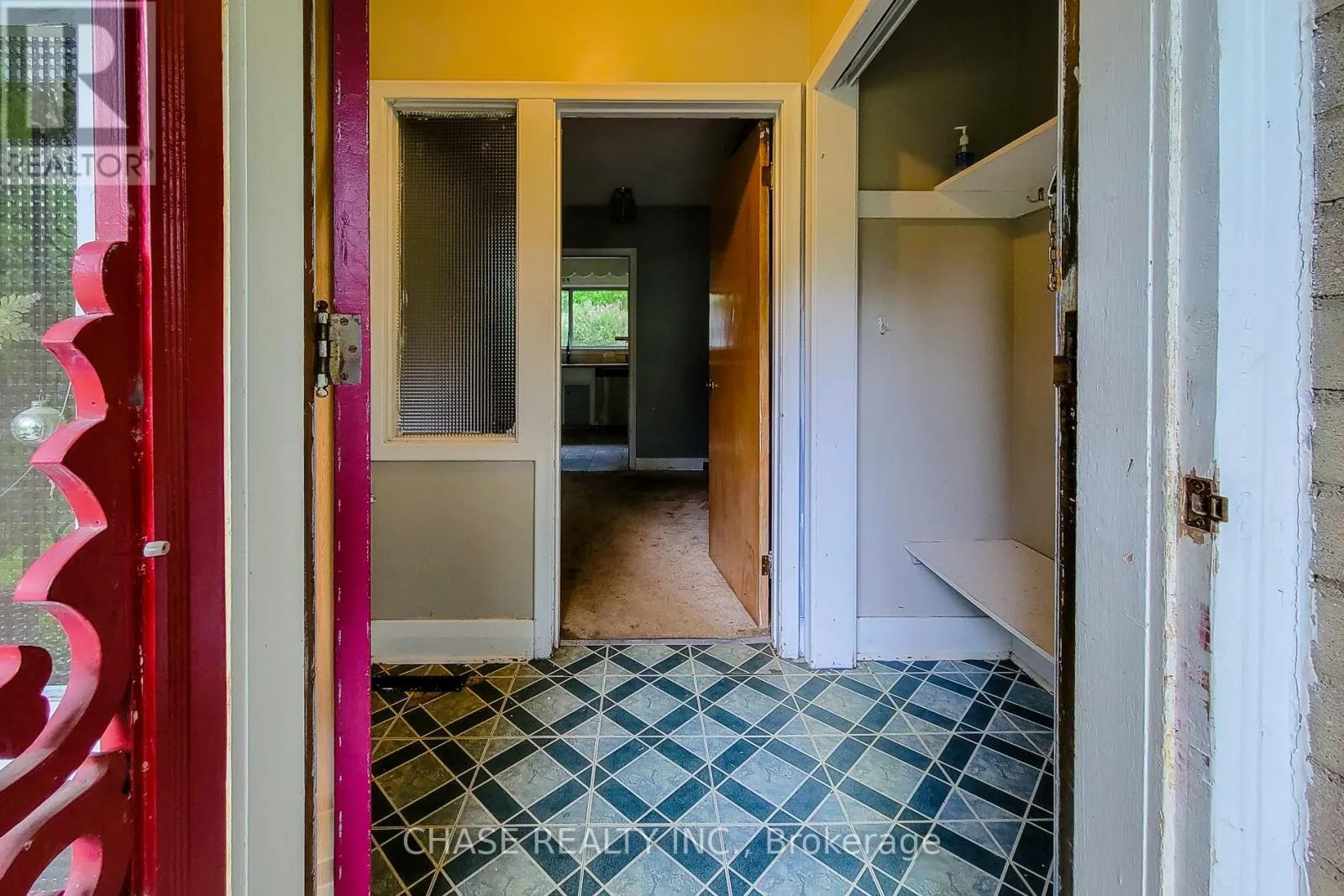 371 ROBINA ROAD