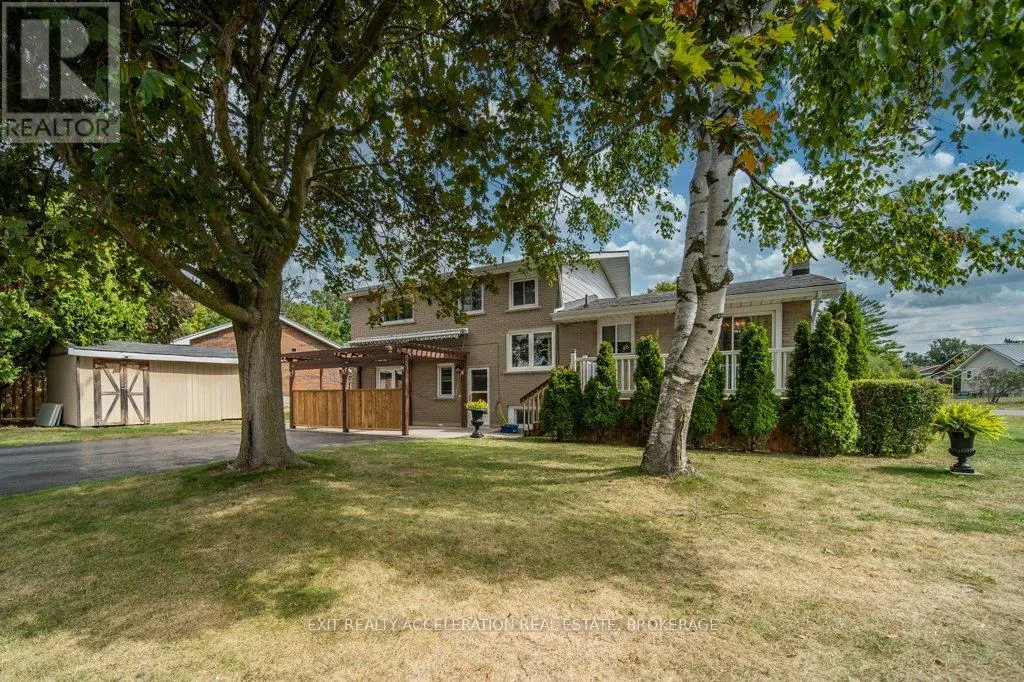 28 SUNSET CRESCENT