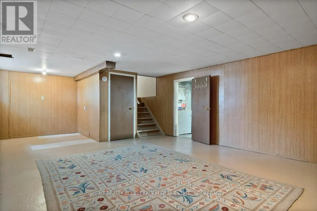 28 SUNSET CRESCENT