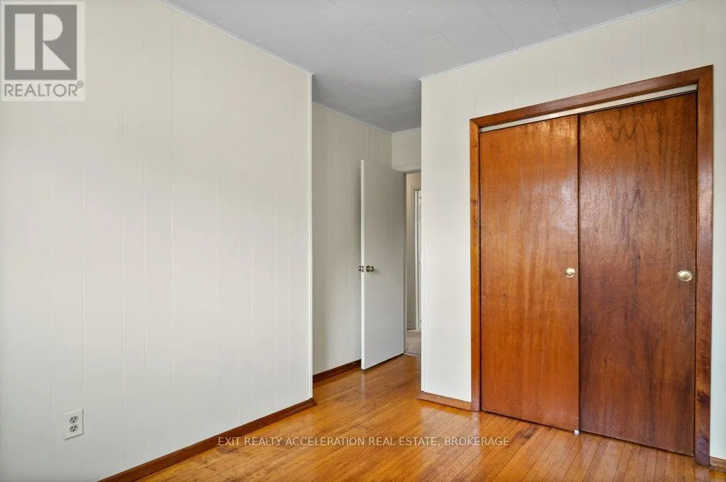 28 SUNSET CRESCENT