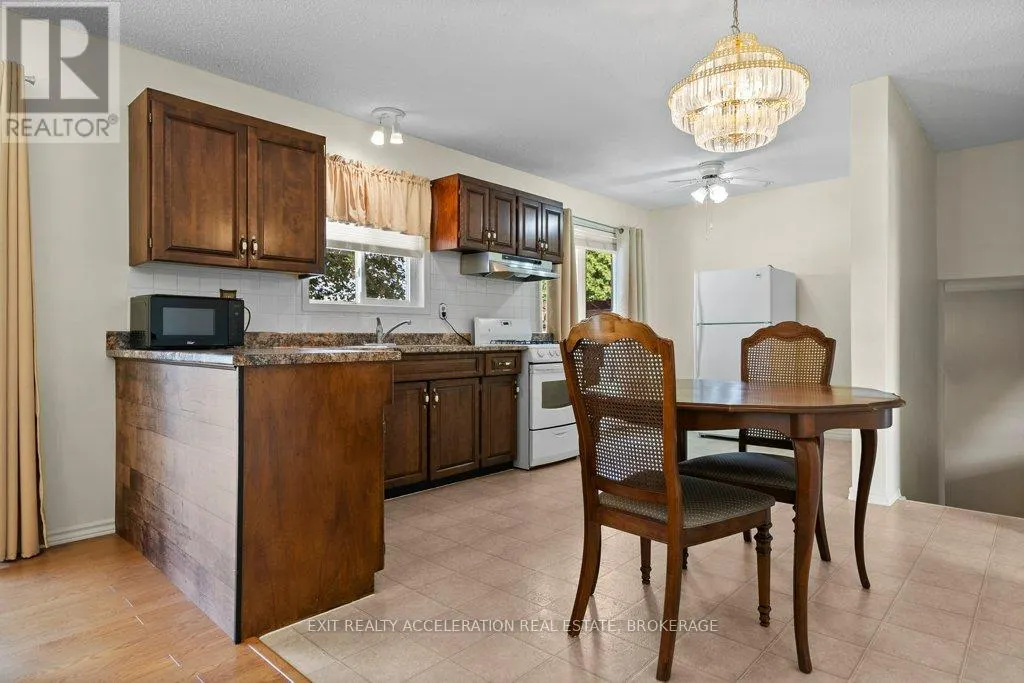 28 SUNSET CRESCENT