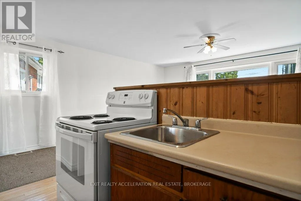 28 SUNSET CRESCENT