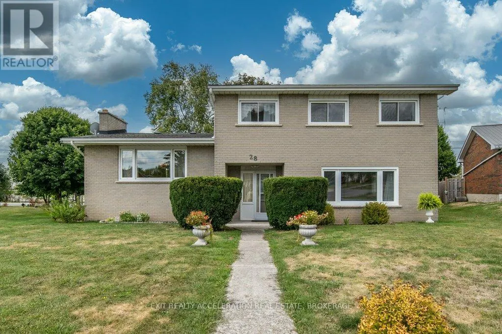 28 SUNSET CRESCENT