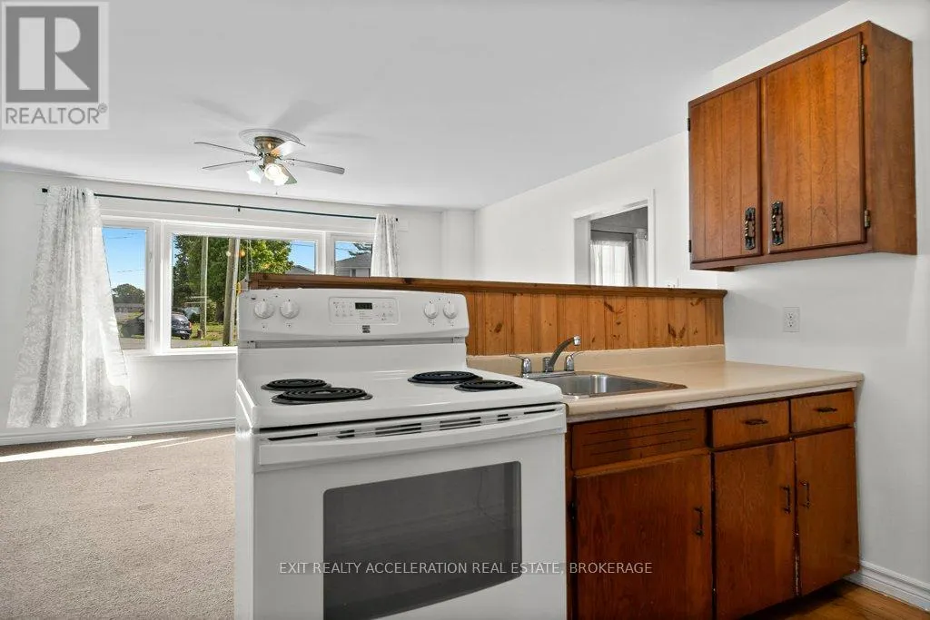 28 SUNSET CRESCENT