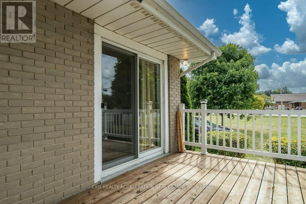 28 SUNSET CRESCENT