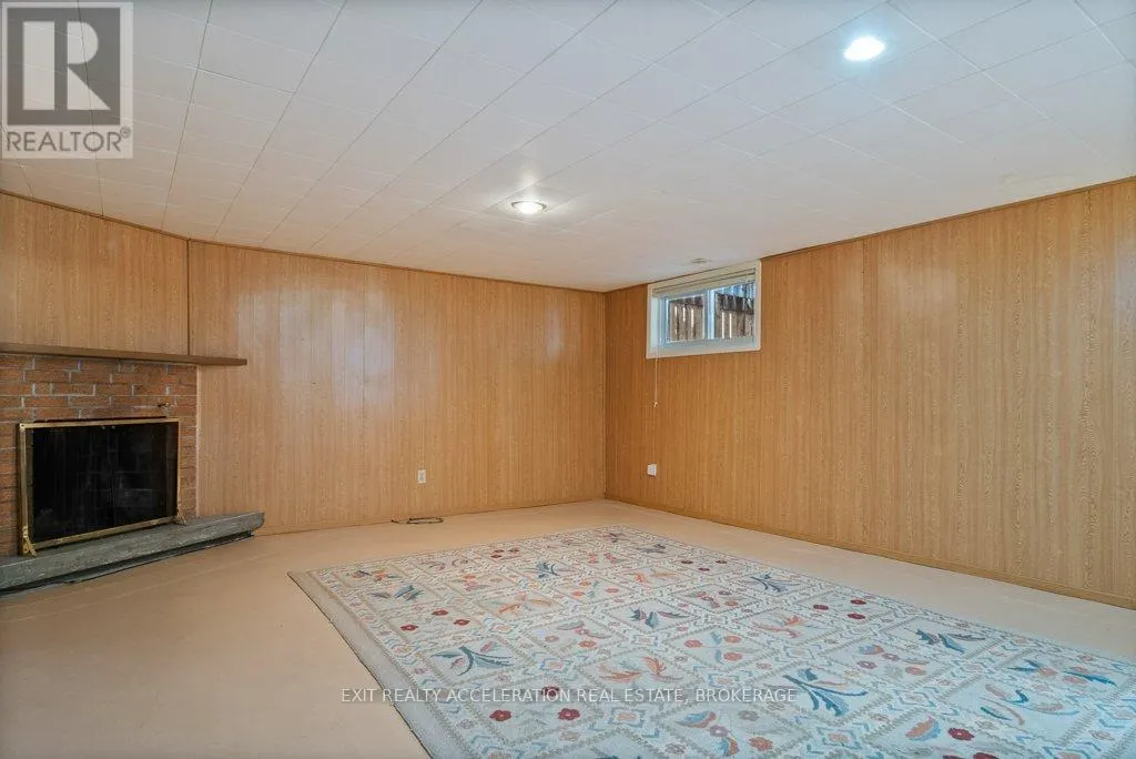 28 SUNSET CRESCENT