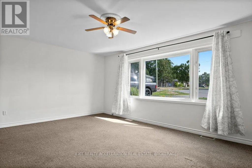 28 SUNSET CRESCENT