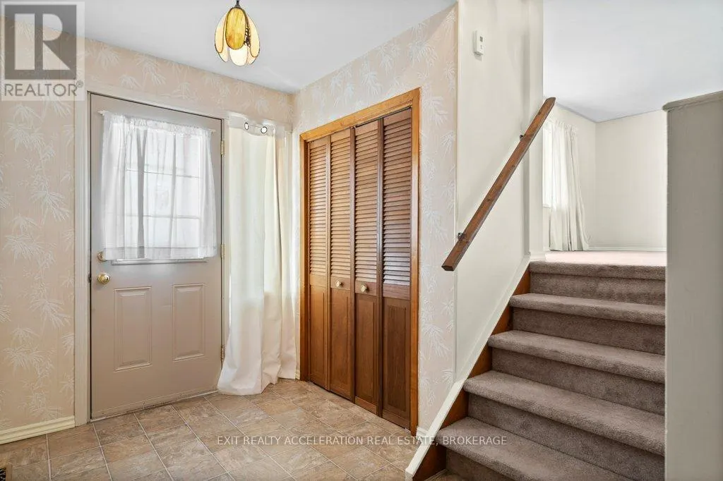 28 SUNSET CRESCENT