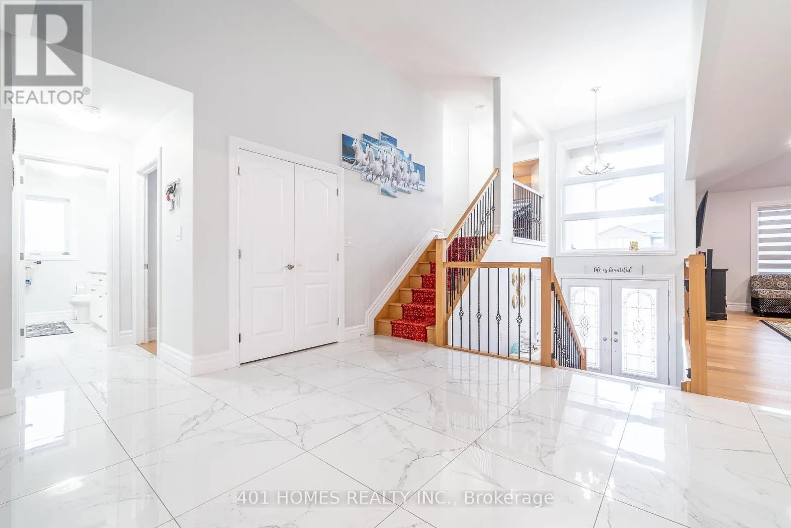 44 PEACHTREE LANE