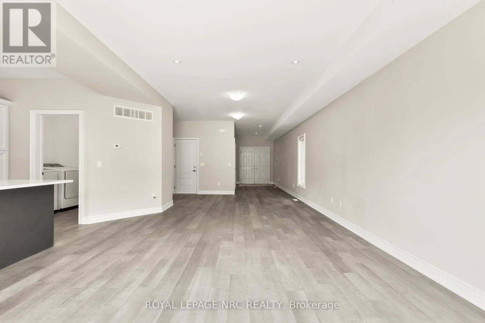 25 AUTUMN AVENUE