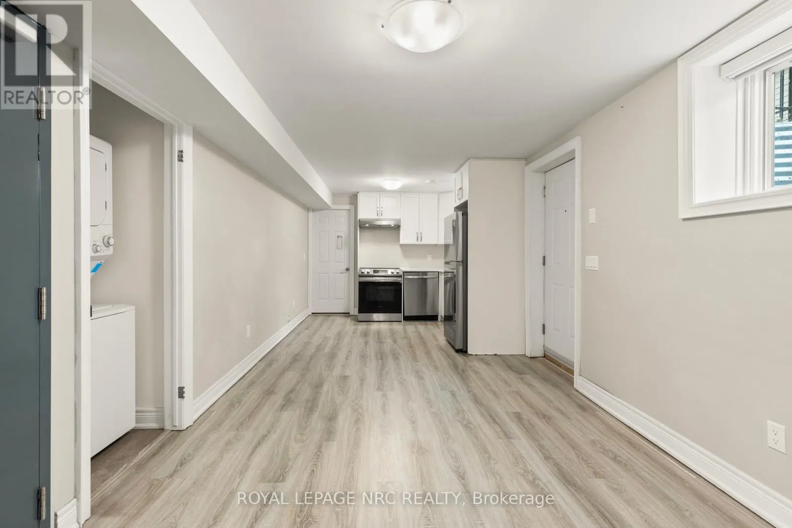 25 AUTUMN AVENUE