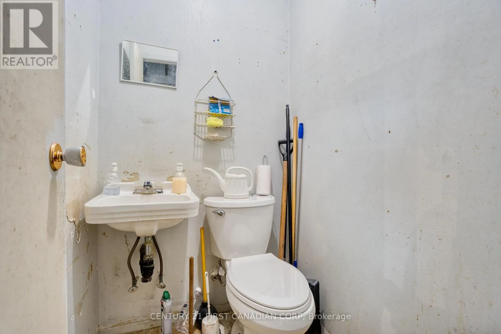 UNIT 4 & 7 - 89 WHARNCLIFFE ROAD N, #Unit 4 & 7
