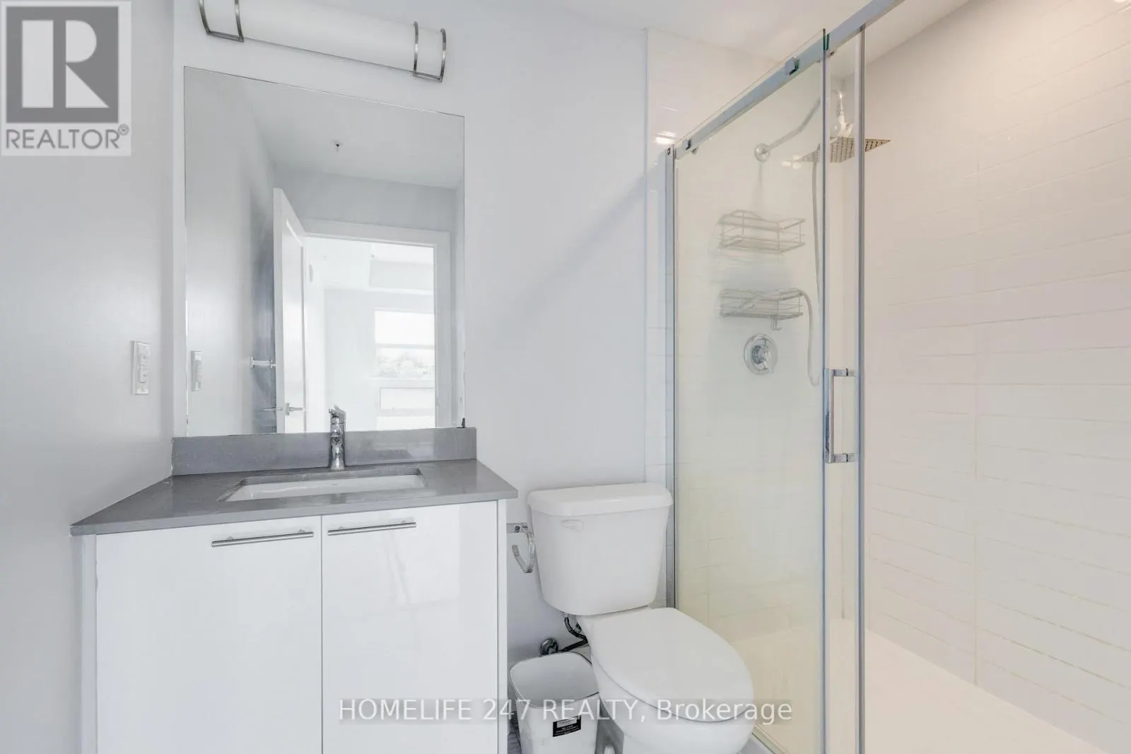 305 - 15 PRINCE ALBERT BOULEVARD