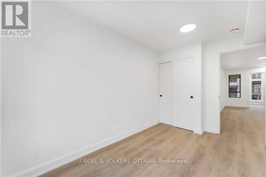 2 - 6B MONK STREET