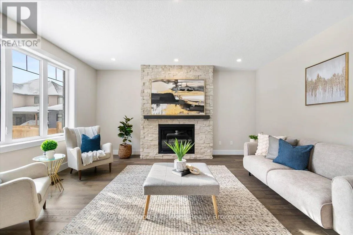 61 SUNVIEW DRIVE